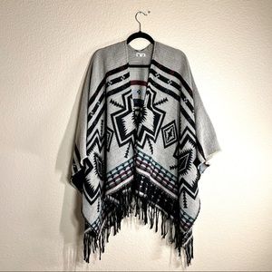 Aztec Print Shawl/Poncho by Woven Heart size:S/M